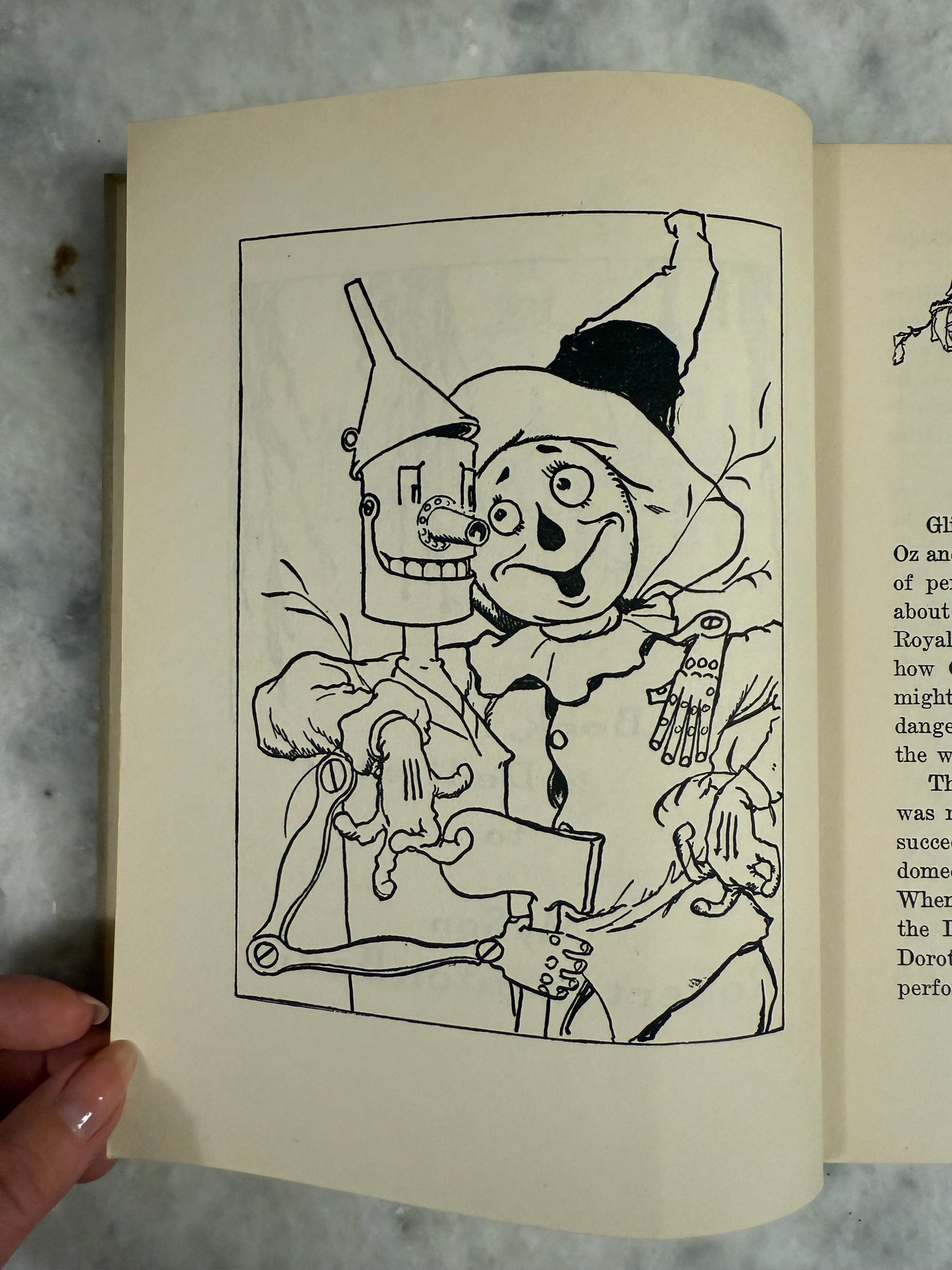 Collectible- Glinda of Oz by L Frank Baum