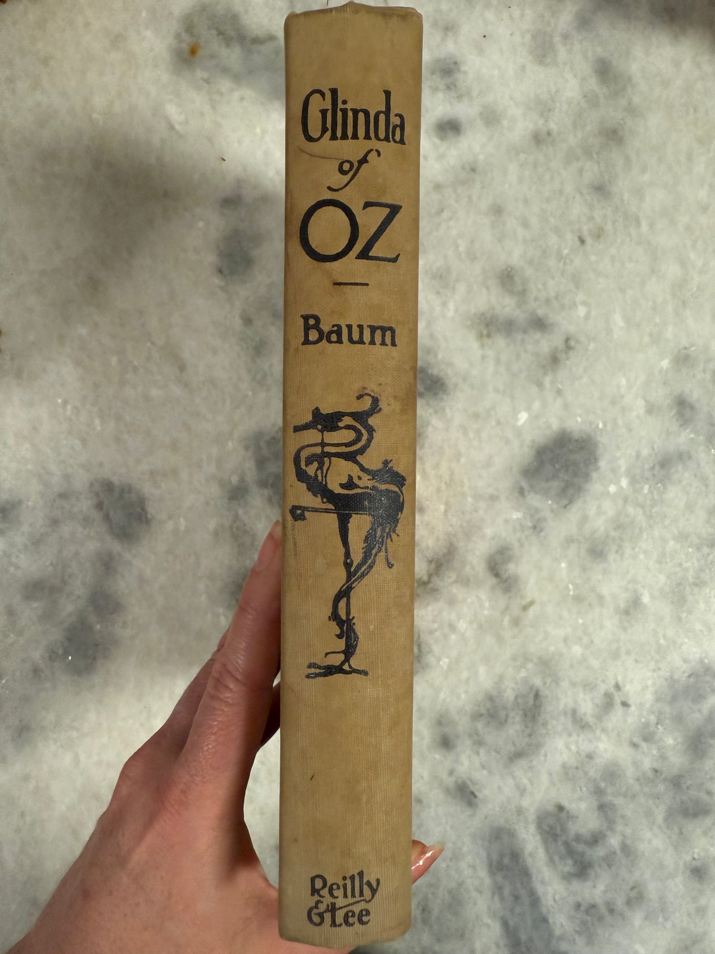 Collectible- Glinda of Oz by L Frank Baum