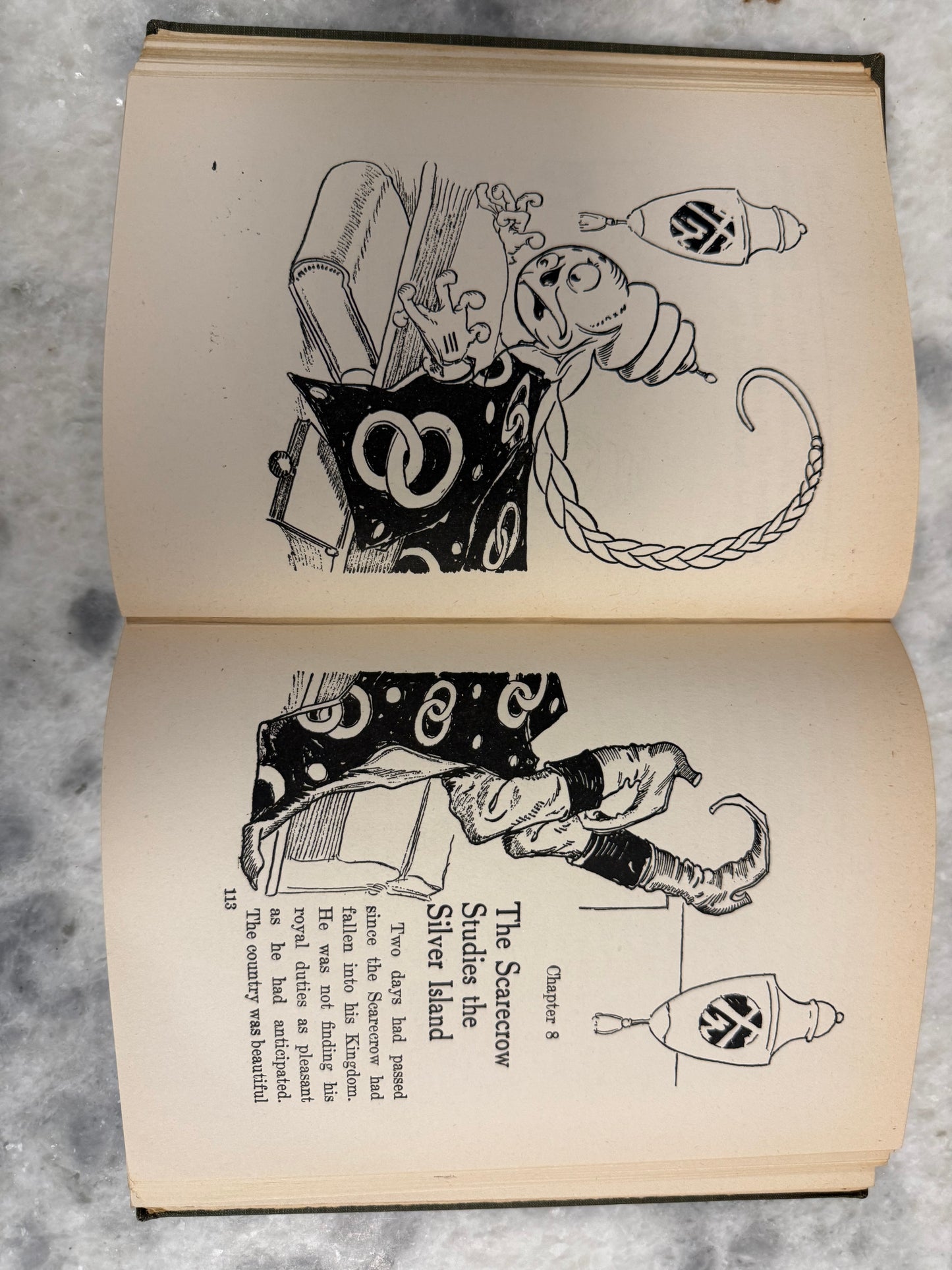 Collectible- The Royal Book of Oz by L. Frank Baum