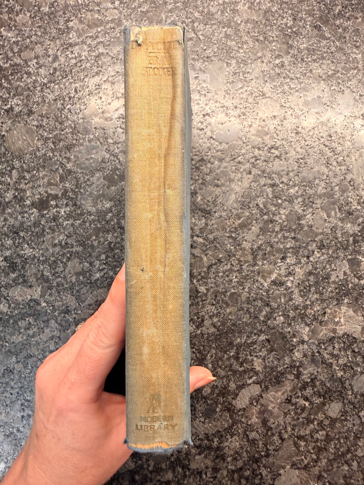 Dracula by Bram Stoker | Vintage 1930s Modern Library