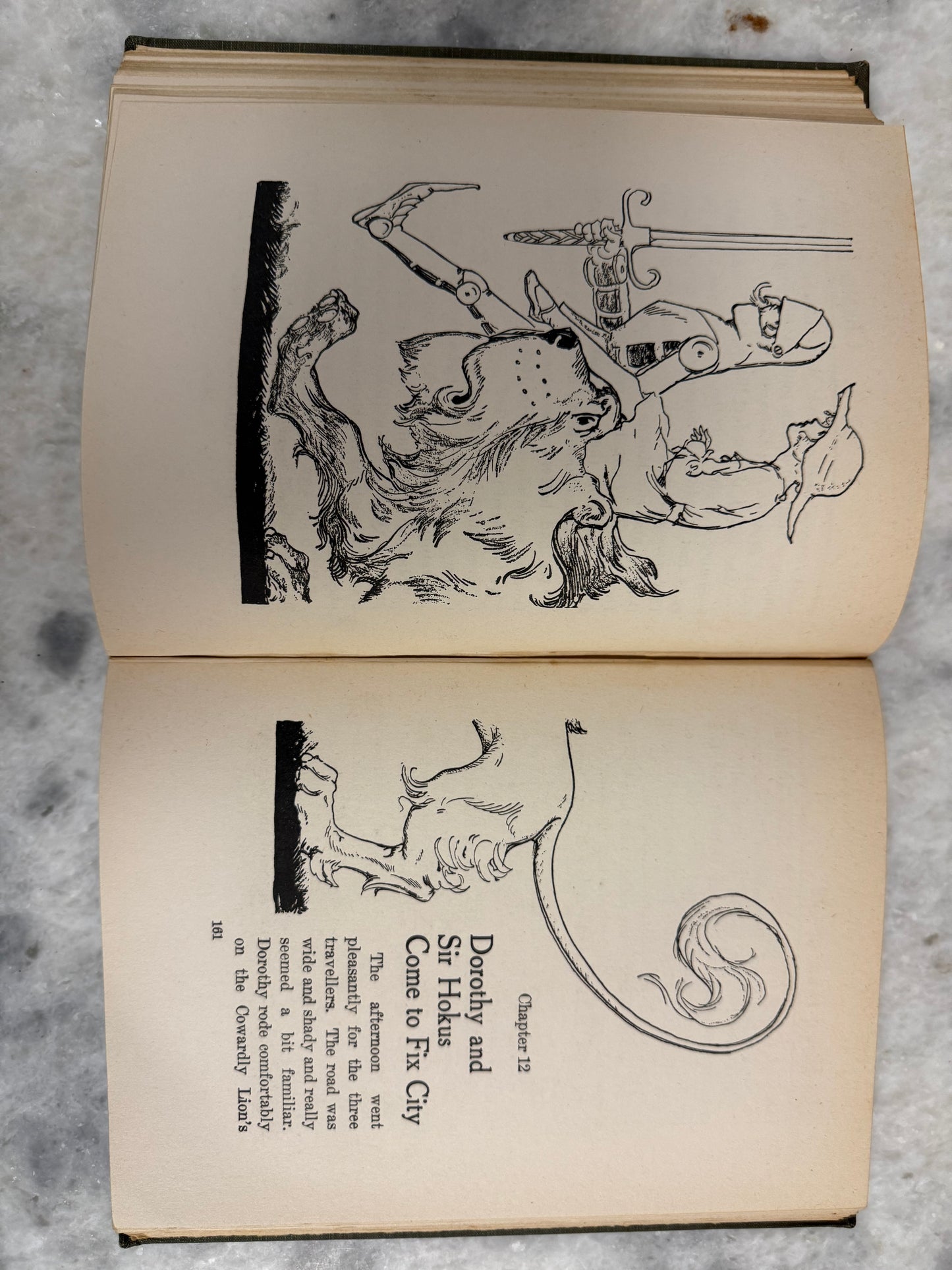 Collectible- The Royal Book of Oz by L. Frank Baum