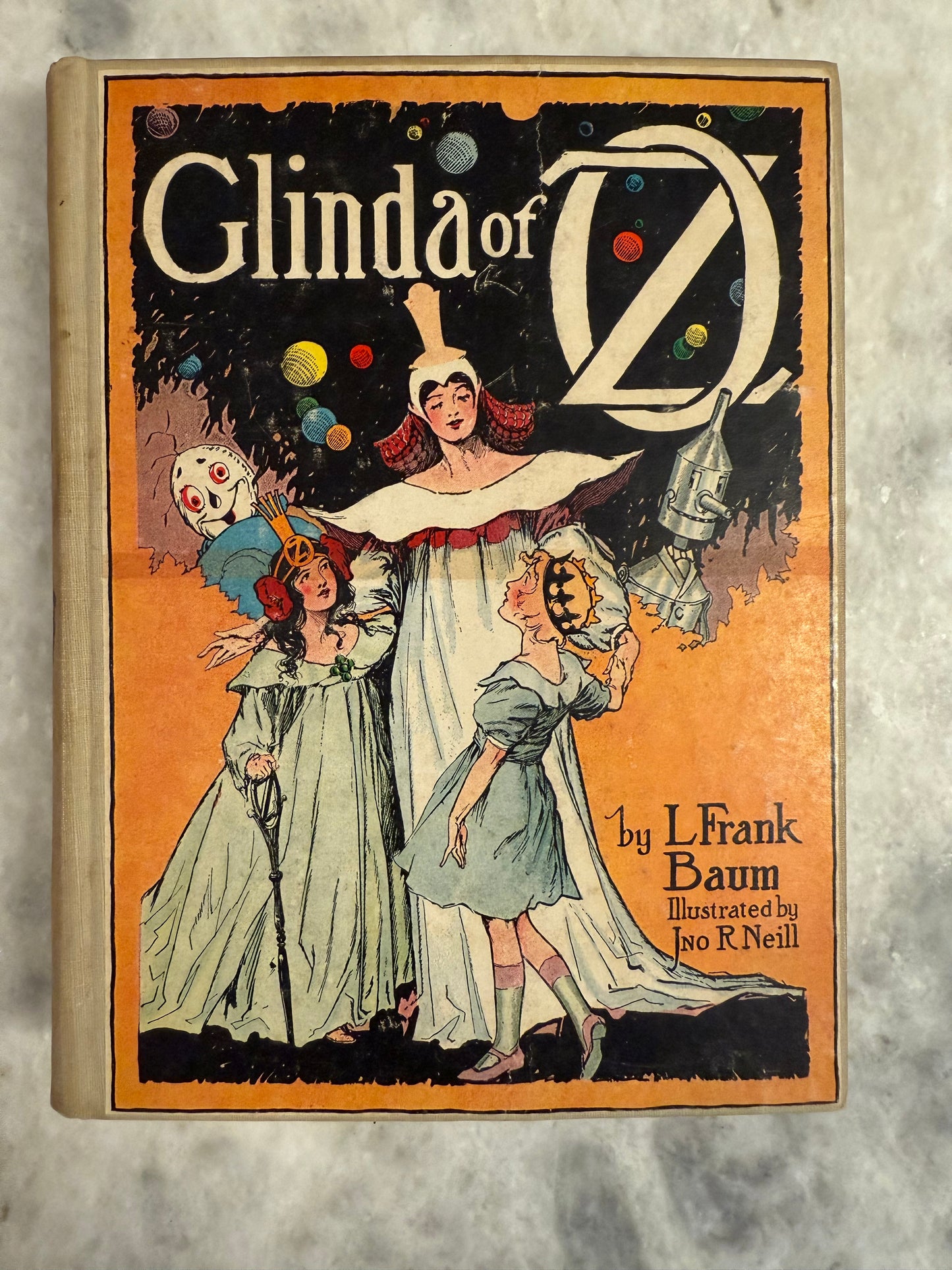 Collectible- Glinda of Oz by L Frank Baum