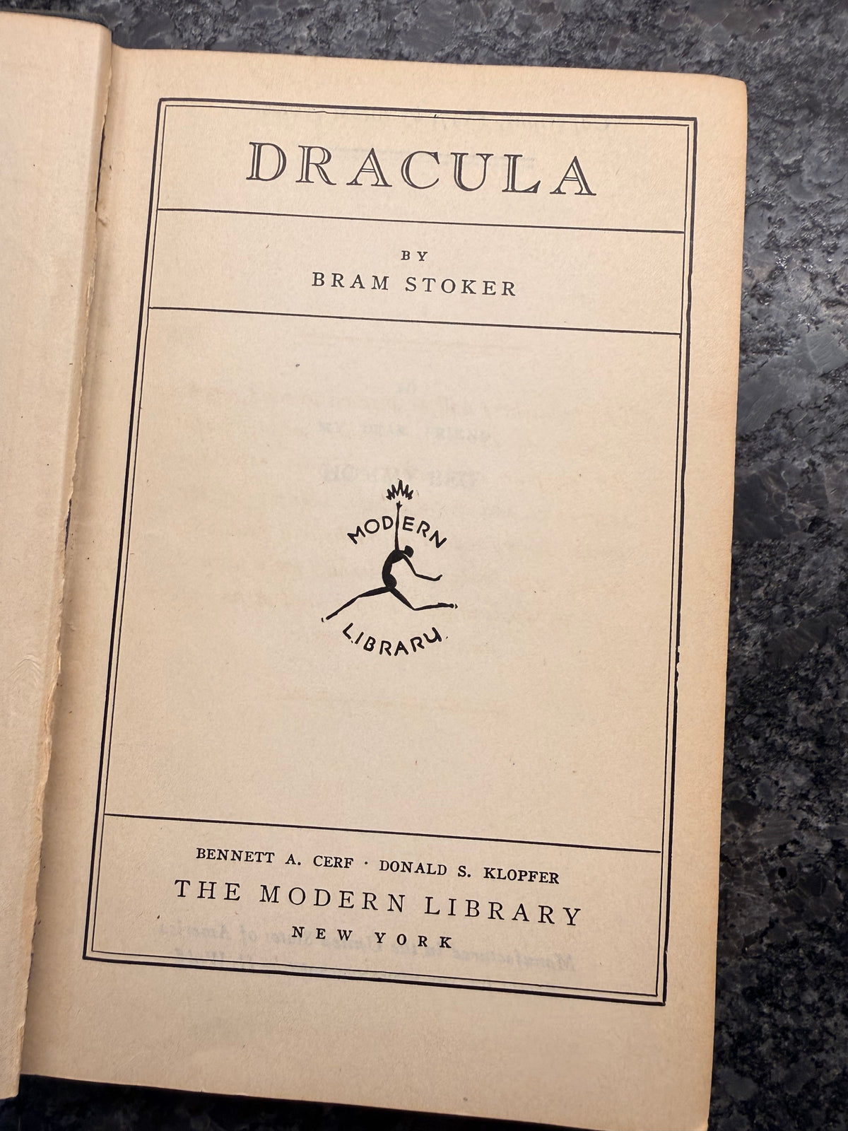 Dracula by Bram Stoker | Vintage 1930s Modern Library