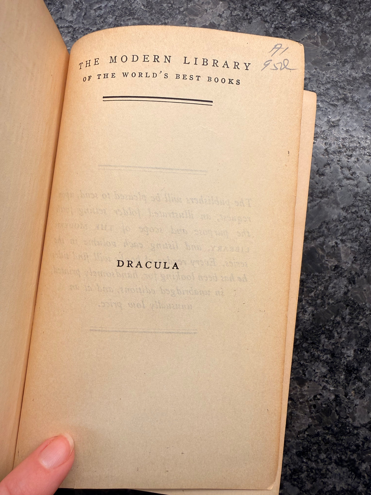 Dracula by Bram Stoker | Vintage 1930s Modern Library