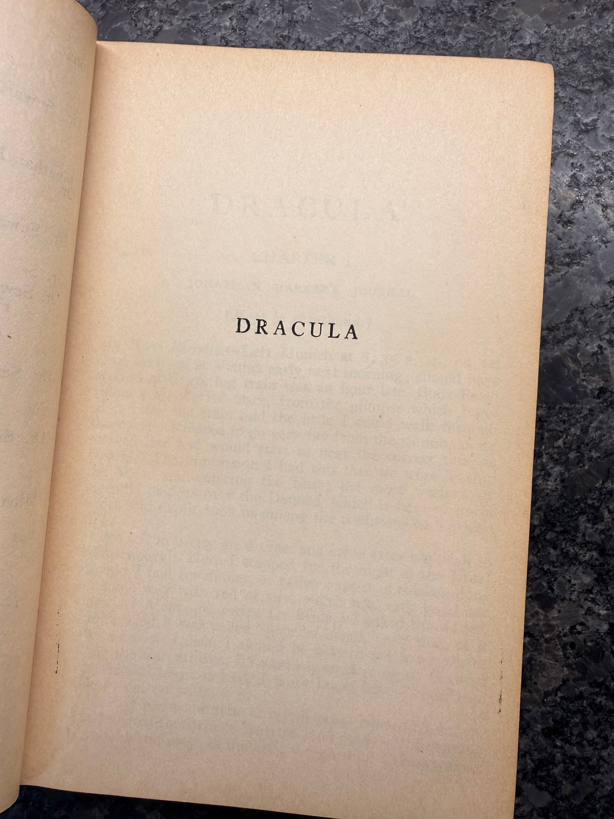 Dracula by Bram Stoker | Vintage 1930s Modern Library